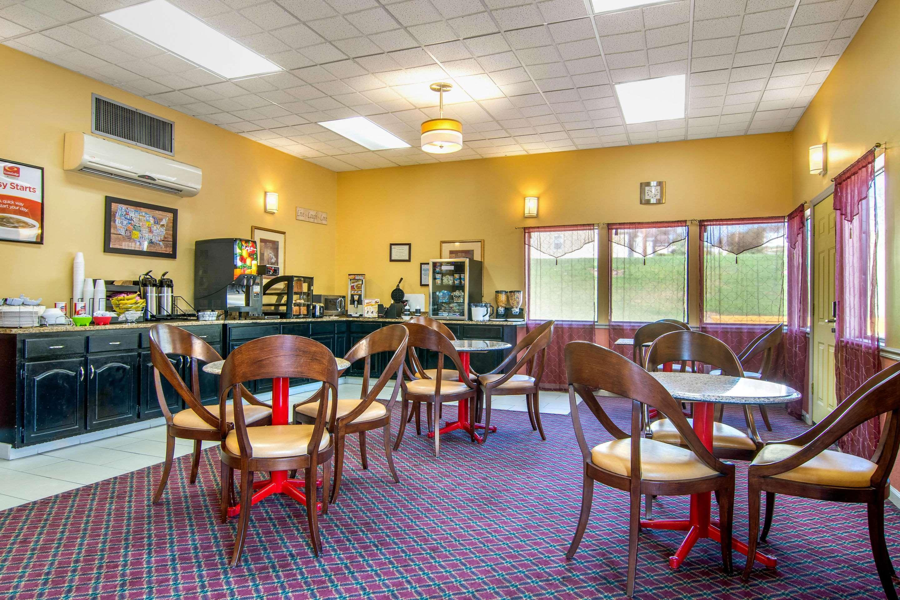 Econo Lodge Inn & Suites Fort Oglethorpe Extérieur photo