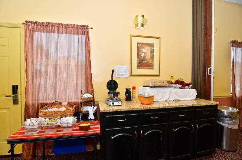 Econo Lodge Inn & Suites Fort Oglethorpe Extérieur photo