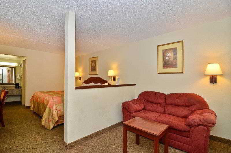 Econo Lodge Inn & Suites Fort Oglethorpe Extérieur photo