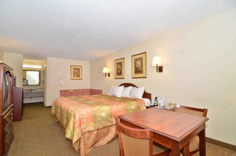 Econo Lodge Inn & Suites Fort Oglethorpe Extérieur photo