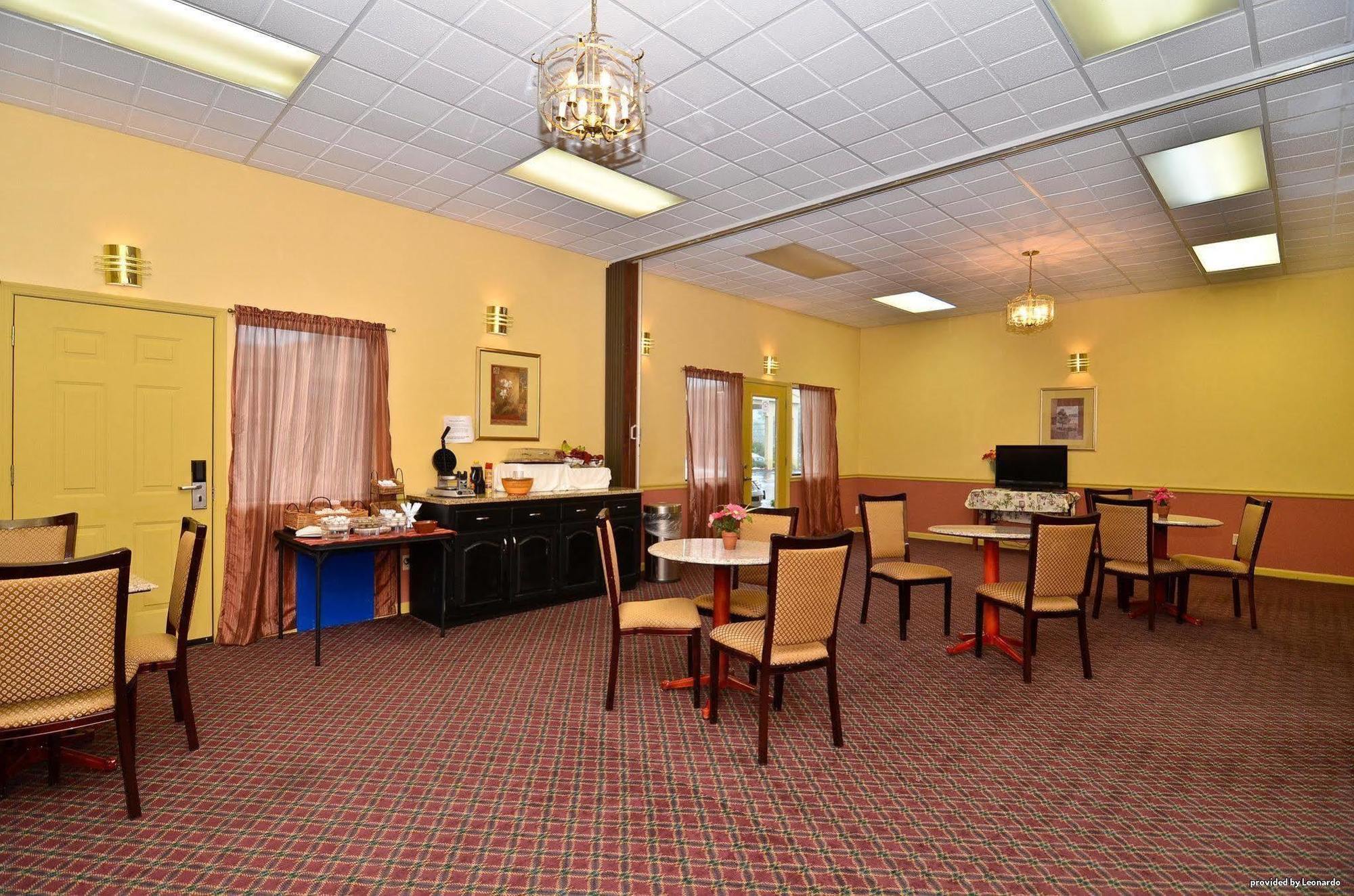 Econo Lodge Inn & Suites Fort Oglethorpe Extérieur photo